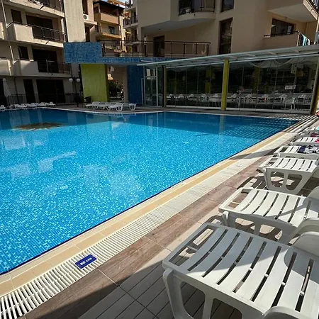 With Pool View * ساني بيتش